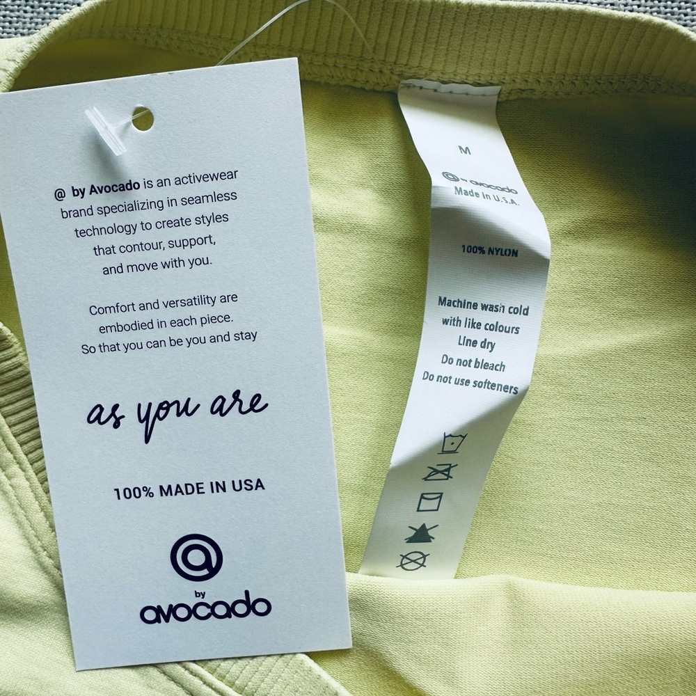 A By Avocado Seamless Crop Long Sleeve Shirt - Picture 3 of 4